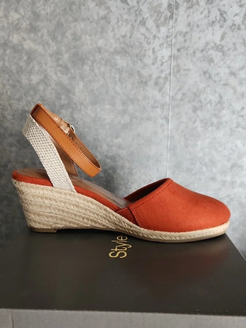 Women's Orange Espadrille Wedge Sandals with Ankle Strap, size 7, NWT.